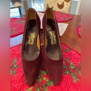 Farragamo heels size 5.5
